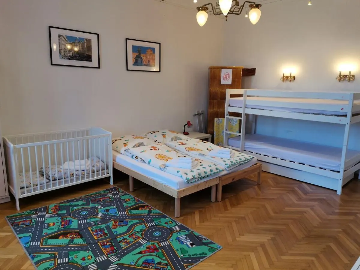 Family Apartment With Two Bathrooms Near To City Center Vienna 0*,  Austria